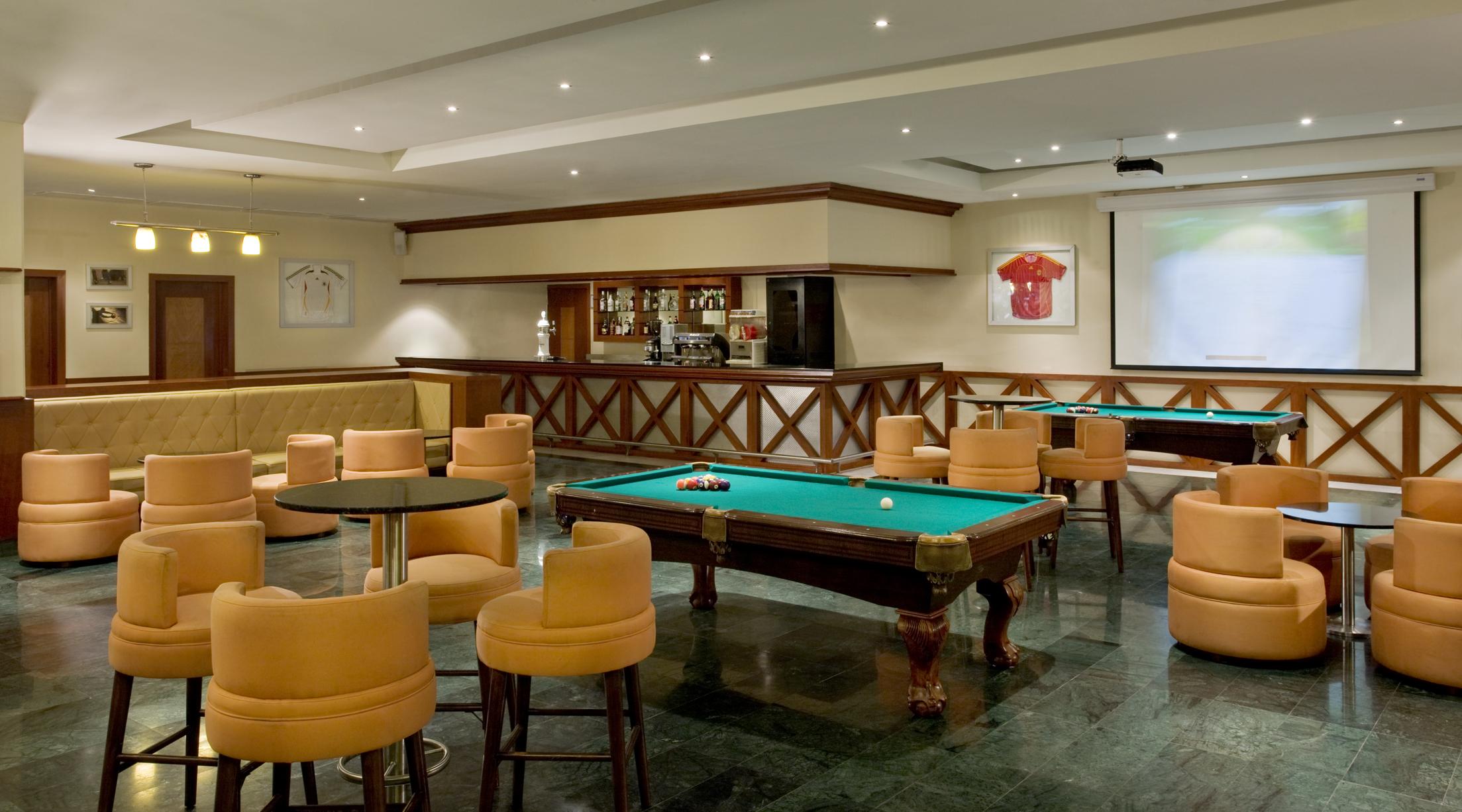 グランド リビエラ プリンセス オール インクルーシブ プレヤデルカーメン エクステリア 写真 The Sports Bar