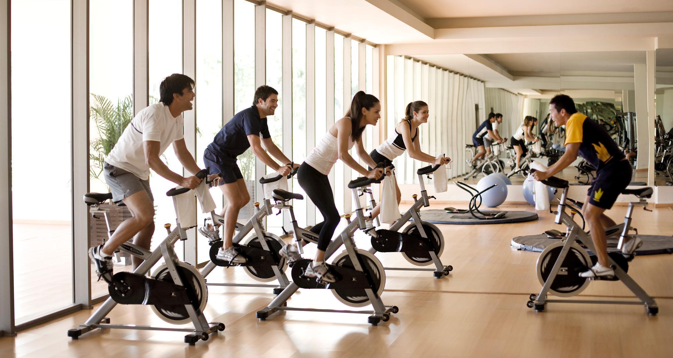 グランド リビエラ プリンセス オール インクルーシブ プレヤデルカーメン エクステリア 写真 Indoor cycling