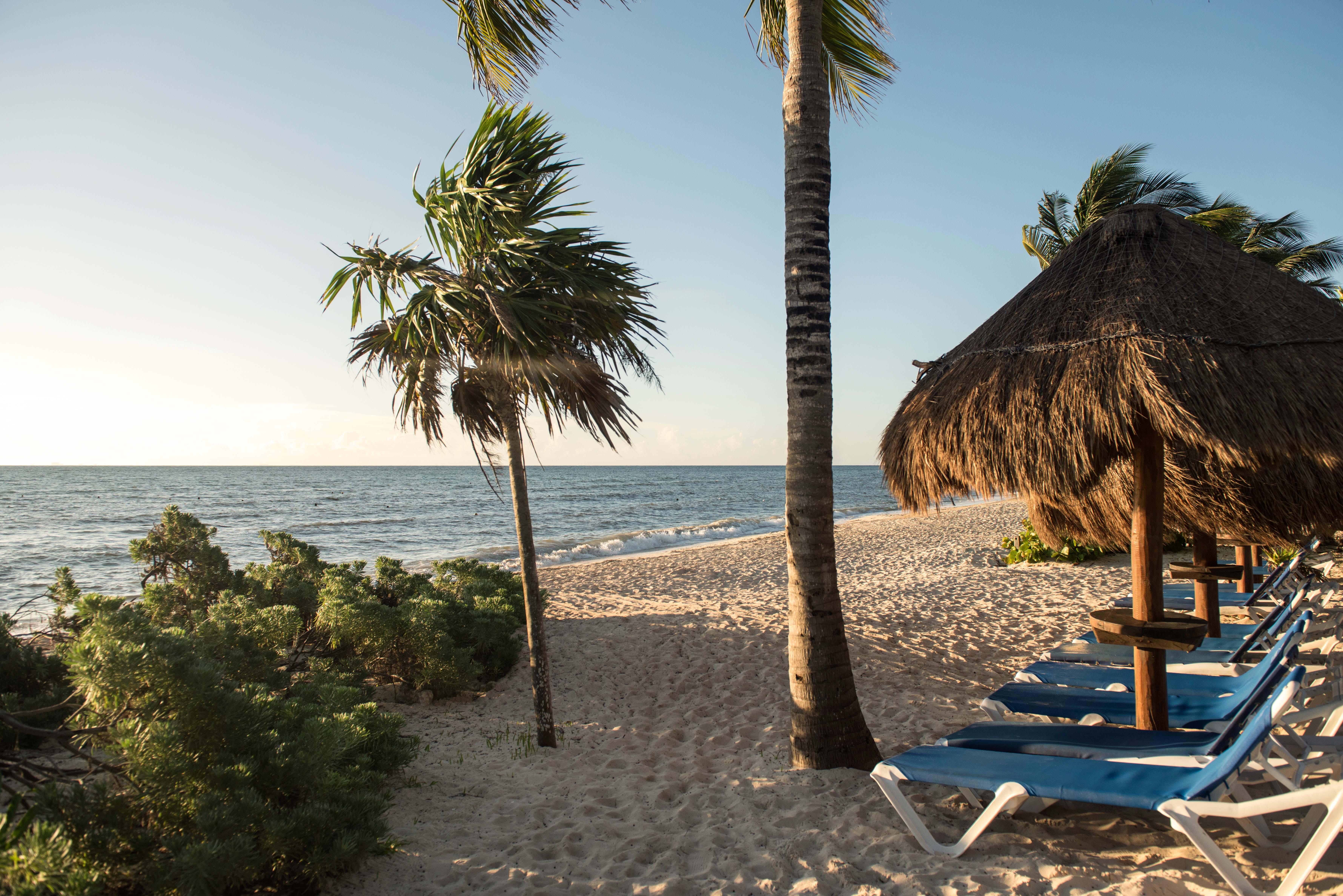グランド リビエラ プリンセス オール インクルーシブ プレヤデルカーメン エクステリア 写真 Beach in Playa del Carmen